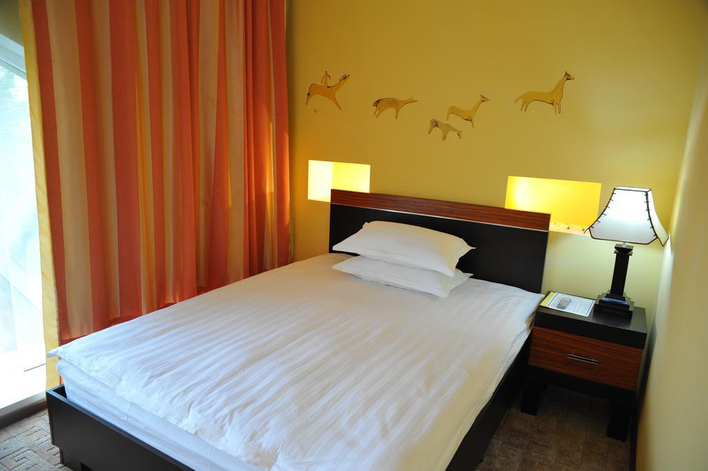 Hotel ArtAstana Habitación foto